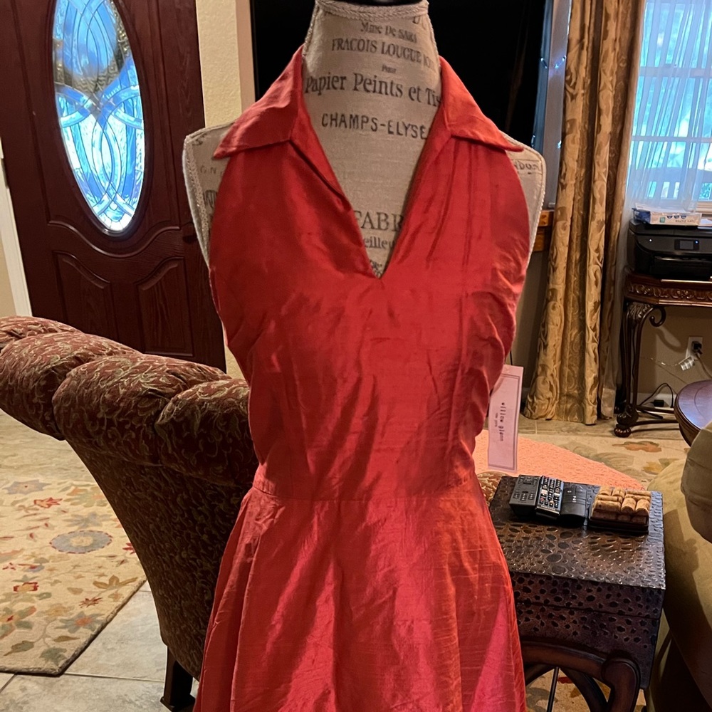 100% SILK Willow Glen backless halter "Marilyn Monroe" style size 14 dress.